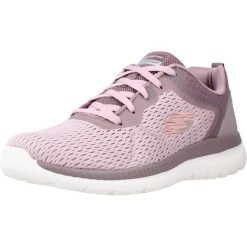 Buty SKECHERS BOUNTIFUL-QUICK PATH Fioletowy. Fioletowe obuwie trekkingowe damskie Skechers, z tkaniny, bez zapięcia. Za 259.99 zł.
