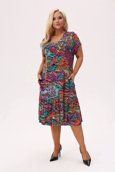 Wielokolorowa wiskozowa sukienka Solea PLUS SIZE XXL OVERSIZE. Czerwone sukienki damskie Moda Size Plus Iwanek, do pracy, na lato, plus size, bez wzorów, z elastanu, biznesowe, bez kołnierzyka, plus size, bez ramiączek, mini, oversize. W wyprzedaży za 199.90 zł.