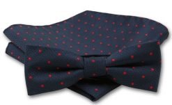 Elegancka Mucha Męska - Alties - Granat w Drobny, Czerwony Groszek. Niebieskie krawaty i muchy Alties, bez wzorów, eleganckie. Za 54.00 zł.