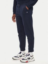 United Colors Of Benetton Spodnie dresowe 342ZUF01B Granatowy Regular Fit. Niebieskie spodnie sportowe męskie United Colors Of Benetton, m, bez wzorów, z bawełny. Za 129.99 zł.