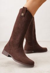 Brązowe Ażurowe Botki z Geometryczną Ozdobą Naeraste. Brązowe botki damskie Renee, z aplikacjami, z jeansu, bez obcasa, na płaskiej podeszwie, bez zapięcia. Za 139.99 zł.