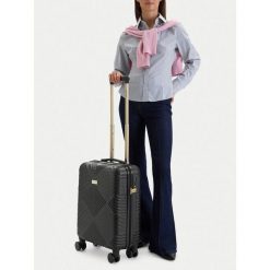 Walizka kabinowa Nine West. Czarne walizki damskie Nine West, bez wzorów. Za 299.99 zł.