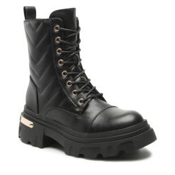 Trzewiki DeeZee. Czarne botki damskie DeeZee, bez wzorów, bez obcasa, na płaskiej podeszwie, bez zapięcia. Za 159.99 zł.