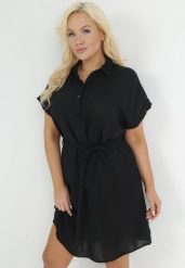 Czarna Koszulowa Sukienka z Krótkim Rękawem i Wiązaniem w Pasie Mistie. Czarne sukienki damskie Born2be, na imprezę, na lato, plus size, bez wzorów, z materiału, bez kołnierzyka, plus size, bez ramiączek, midi, koszulowe. Za 84.99 zł.