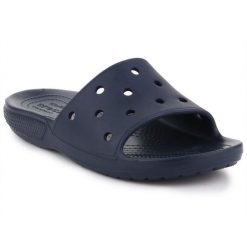 Klapki Crocs Classic Slide M 206121-410 granatowe niebieskie. Niebieskie klapki męskie bez wzorów, z materiału, bez zapięcia. Za 239.37 zł.