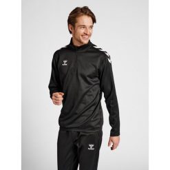 Bluza piłkarska męska Hummel Core XK Half Zip Poly Sweat. Czarne bluzy męskie Hummel, m, bez wzorów, sportowe, bez ramiączek, bez kaptura. Za 161.00 zł.