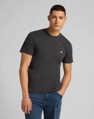 MĘSKI T-SHIRT LEE SS SMALL LOGO TEE WASHED BLACK L60UFQON 112113584. Czarne t-shirty męskie Lee, l, bez wzorów, bez kołnierzyka, bez ramiączek. Za 79.99 zł.