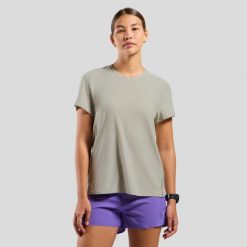 Koszulka damska Odlo ZEROWEIGHT CHILL-TEC T-shirt. Białe bluzki damskie ODLO, bez wzorów, sportowe, bez kołnierzyka, bez ramiączek. Za 219.38 zł.