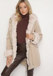 Ciemnobeżowa Kurtka Parka z Futerkiem Koni. Brązowe kurtki damskie Born2be, xl, bez wzorów, z futra. Za 99.99 zł.