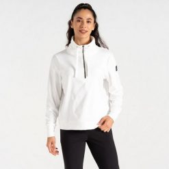 Sweter damski Dare 2B Glint. Białe swetry nierozpinane damskie Dare 2B, bez wzorów, z dzianiny, eleganckie, bez kołnierzyka, bez ramiączek. Za 105.80 zł.