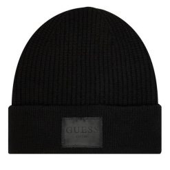 Czapka Guess. Czarne czapki damskie Guess, na zimę, z aplikacjami. Za 159.99 zł.