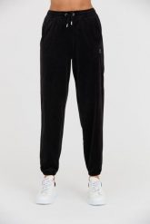 JUICY COUTURE Czarne damskie spodnie dresowe Lilian Jogger, Rozmiar XS. Czarne spodnie dresowe damskie Juicy Couture, bez wzorów, z dresówki. W wyprzedaży za 259.99 zł.