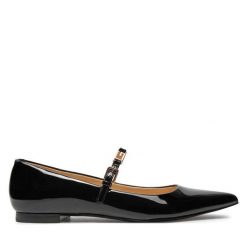 Baleriny Guess. Czarne balerinki damskie Guess, z aplikacjami, bez obcasa, bez zapięcia. Za 339.99 zł.