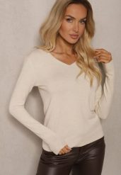 Jasnobeżowy Sweter z Bawełną i Trójkątnym Dekoltem Eulinevia. Brązowe swetry nierozpinane damskie Renee, uniwersalny, z aplikacjami, z bawełny, biznesowe, bez kołnierzyka, bez ramiączek. Za 34.99 zł.