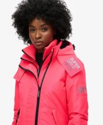 Superdry Kurtka Windbreaker Górska z Kapturem. Czerwone kurtki męskie Superdry, bez wzorów, z kapturem. Za 533.80 zł.
