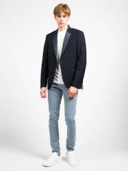 Antony Morato Jeansy Ozzy | MMDT00198 FA750215 | Ozzy | Mężczyzna | Niebieski. Niebieskie jeansy męskie Antony Morato, z bawełny. W wyprzedaży za 249.00 zł.