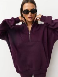 Bluza half-zip z bawełną - czerwony. Czerwone bluzy damskie Sinsay, l, bez wzorów, z bawełny, sportowe, bez ramiączek, bez kaptura. Za 49.99 zł.