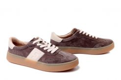 FILIPPO DP7543/26 D BR ciemny brązowy, półbuty damskie. Brązowe półbuty damskie Filippo, bez wzorów, ze skóry, bez obcasa, bez zapięcia. Za 199.90 zł.