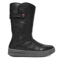 Kozaki Rieker. Czarne kozaki damskie Rieker, bez wzorów, bez obcasa, na płaskiej podeszwie, bez zapięcia. Za 399.99 zł.