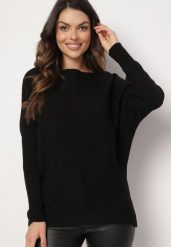 Czarny Klasyczny Sweter z Dekoltem w Łódkę Rieline. Czarne swetry nierozpinane damskie Born2be, m, bez wzorów, z jeansu, eleganckie, bez kołnierzyka, bez ramiączek. Za 89.99 zł.