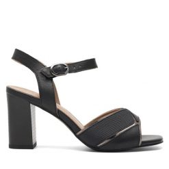 Sandały Lasocki. Czarne sandały damskie Lasocki, bez wzorów, bez obcasa, na słupku, bez zapięcia. Za 249.99 zł.