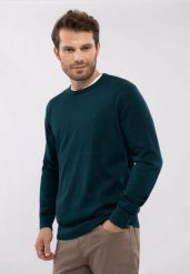 Lekki sweter S-RADO. Niebieskie swetry męskie Volcano, l, bez wzorów, z bawełny, klasyczne, bez kołnierzyka, bez ramiączek. Za 139.99 zł.