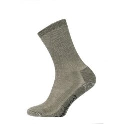 Skarpety Smartwool Classic Hike Full Cushion Crew. Zielone skarpety męskie Smartwool, bez wzorów, z wełny. Za 93.99 zł.