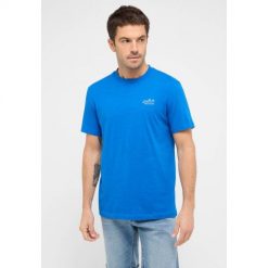 Męski T-Shirt Mustang Style Austin Nautical Blue 1016280 5236. Niebieskie t-shirty męskie Mustang, m, bez wzorów, bez kołnierzyka, bez ramiączek. Za 69.99 zł.