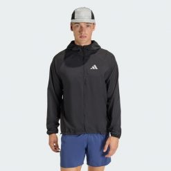 Kurtka adi365 Running Essentials. Czarne kurtki sportowe męskie Adidas, bez wzorów, bez kaptura, do biegania. Za 299.00 zł.