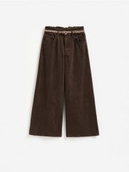 Jeansy wide leg z paskiem - brązowy. Brązowe jeansy damskie Reserved, bez wzorów, z bawełny. Za 159.99 zł.