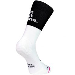 Skarpetki Sporcks Get shit Done. Białe skarpety męskie SPORCKS, bez wzorów, z tkaniny. Za 136.50 zł.