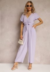 Fioletowy Kombinezon z Wiskozy Zotolio. Fioletowe sukienki damskie Renee, na imprezę, na lato, s, bez wzorów, z materiału, eleganckie, bez kołnierzyka, bez ramiączek, maxi, kopertowe. Za 49.99 zł.