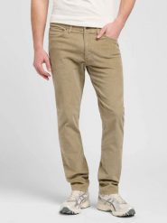 MESKIE SPODNIE LEE SLIM FIT MVP OSCAR KHAKI 112370603. Brązowe spodnie materiałowe męskie Lee, bez wzorów, z materiału. Za 189.99 zł.