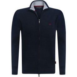 Sir Raymond Tailor męski sweter Notice M ciemnoniebieski. Niebieskie swetry męskie Sir Raymond Tailor, m, bez wzorów, bez kołnierzyka, bez ramiączek. Za 199.00 zł.