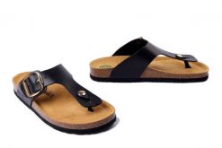 DR. BRINKMANN 700681-01 schwarz, klapki damskie. Czarne klapki damskie Dr. Brinkmann, na lato, bez wzorów, ze skóry, bez obcasa, bez zapięcia. Za 264.90 zł.