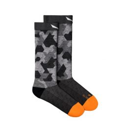 Skarpety męskie Salewa PEDROC CAMO AM CREW 00-00000690390911. Czarne skarpety męskie Salewa, bez wzorów, z dzianiny. Za 113.31 zł.