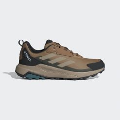 Buty trekkingowe adidas Terrex Anylander. Brązowe obuwie trekkingowe damskie Adidas, z materiału, bez zapięcia. Za 329.99 zł.