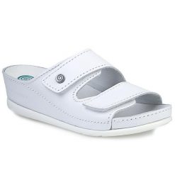 Klapki Dr. Brinkmann. Białe klapki damskie Dr. Brinkmann, bez wzorów, bez obcasa, bez zapięcia. Za 329.99 zł.