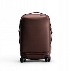 Walizka Travel Line Peak Design Roller Pro Carry-On Eclipse – Ciemny fiolet. Walizki męskie PEAK DESIGN, bez wzorów, małe. Za 2,692.25 zł.