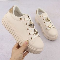 Półbuty sportowe damskie na platformie beżowe NEWS 4756. Brązowe półbuty damskie NEWS, bez wzorów, ze skóry ekologicznej, sportowe, bez obcasa, na platformie, bez zapięcia. Za 89.99 zł.