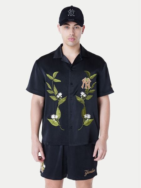 New Era Koszula New York Yankees Floral Revere 60596374 Czarny Regular Fit. Czarne koszule męskie New Era, m, bez wzorów, z syntetyku, bez kołnierzyka, bez ramiączek. Za 249.99 zł.