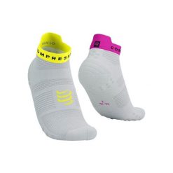 Skarpety do biegania Compressport Pro Racing Socks v4.0 Run Low. Czarne skarpetki damskie Compressport, bez wzorów. Za 83.99 zł.