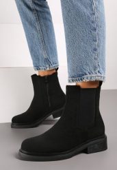 Czarne Klasyczne Botki w Stylu Sztybletów z Imitacji Zamszu Kaivina. Czarne botki damskie Renee, bez wzorów, z jeansu, eleganckie, bez obcasa, na płaskiej podeszwie, bez zapięcia. Za 129.99 zł.