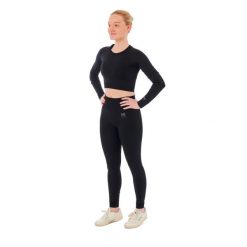 Damski zestaw sportowy Xtreme - legginsy sportowe + sportowy Croptop - Czarny. Czarne legginsy damskie XTREME SOCKSWEAR, xl, bez wzorów, na fitness i siłownię. Za 186.99 zł.