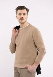 Lekki sweter S-MARC. Białe swetry męskie Volcano, m, bez wzorów, z materiału, klasyczne, bez kołnierzyka, bez ramiączek. Za 139.99 zł.