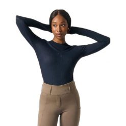 Sweter damski PS of Sweden Leandra. Niebieskie swetry nierozpinane damskie PS OF SWEDEN, na zimę, bez wzorów, eleganckie, bez kołnierzyka, bez ramiączek. Za 379.00 zł.