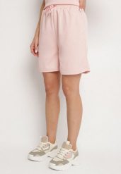 Różowe Szorty Bermudy w Sportowym Stylu z Kieszeniami Tezira. Czerwone szorty damskie Born2be, bez wzorów, eleganckie, z podwyższonym stanem. Za 34.99 zł.