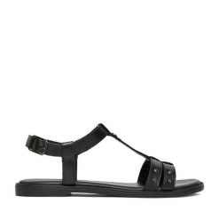 Sandały Lasocki. Czarne sandały damskie Lasocki, bez wzorów, bez obcasa, na płaskiej podeszwie, bez zapięcia. Za 159.99 zł.