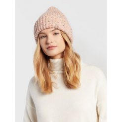 Czapka Buff. Czerwone czapki damskie Buff, na zimę, bez wzorów. Za 199.99 zł.