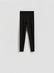 Gładkie legginsy - czarny. Czarne legginsy damskie Reserved, bez wzorów, z dzianiny. Za 89.99 zł.